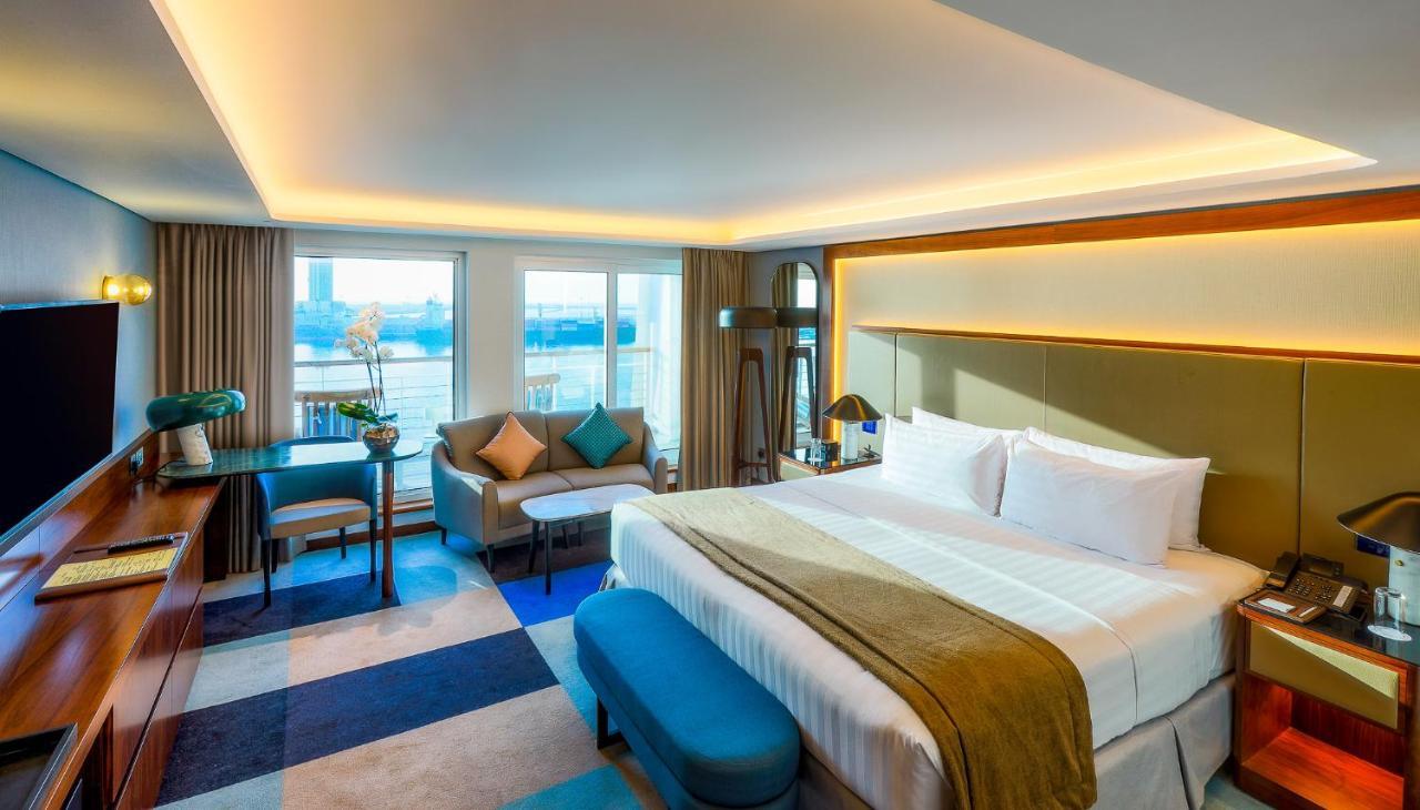 Queen Elizabeth 2 Hotel Dubai Exterior photo