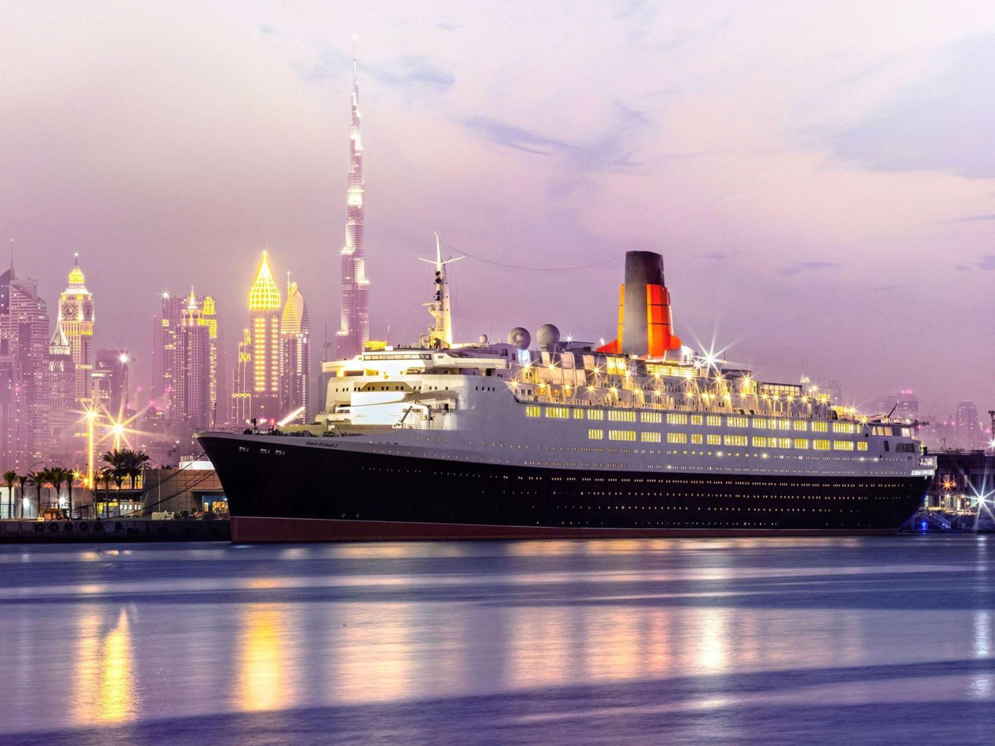 Queen Elizabeth 2 Hotel Dubai Exterior photo
