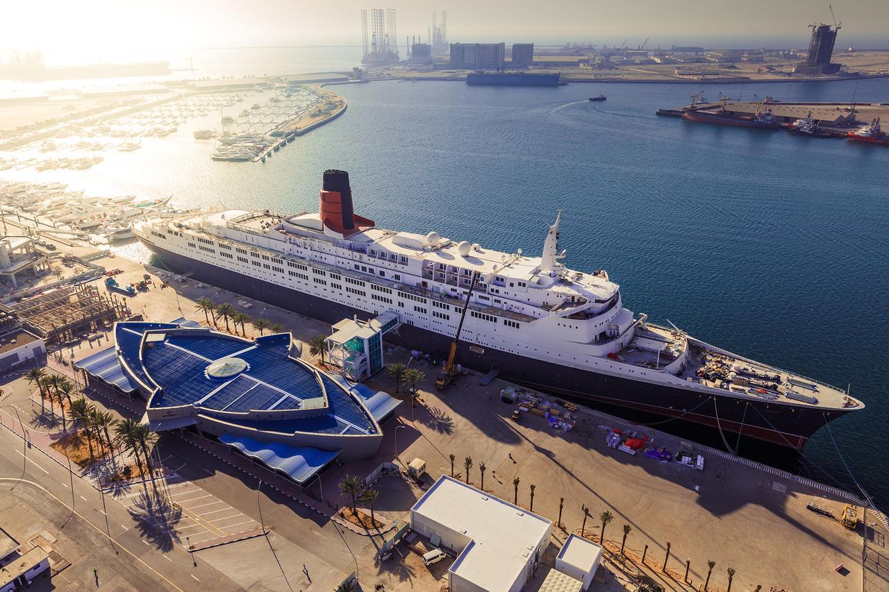Queen Elizabeth 2 Hotel Dubai Exterior photo